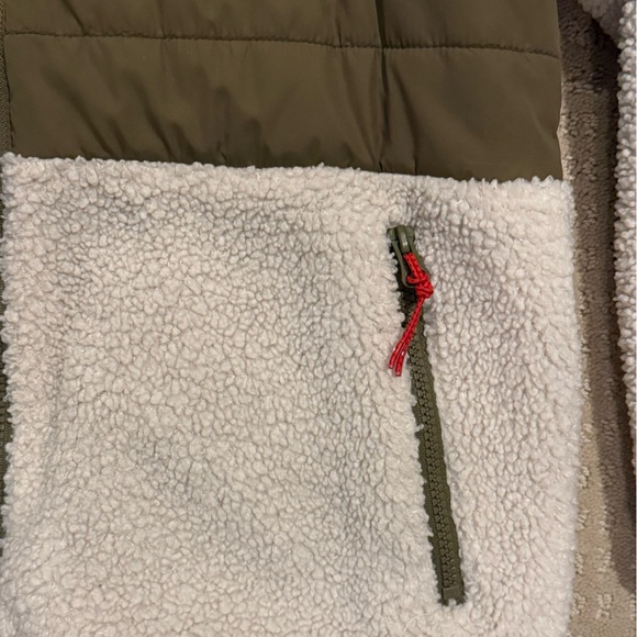 Billabong Adventure fleece tan and green fleece coat- women’s medium - Picture 5 of 7